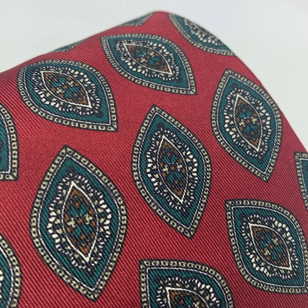 Christian Dior Authentic 100%‎ Silk Tie Made In The USA.
